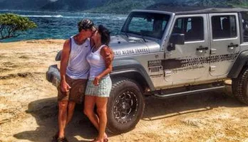 Photo of Oahu for Lovers - Private Jeep Tour
